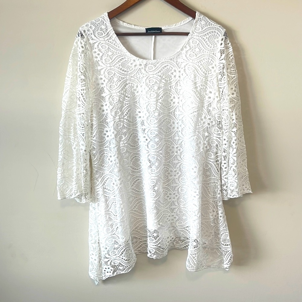 Initiatives White Lace Lined Tunic with 3/4 Sleeves in Large